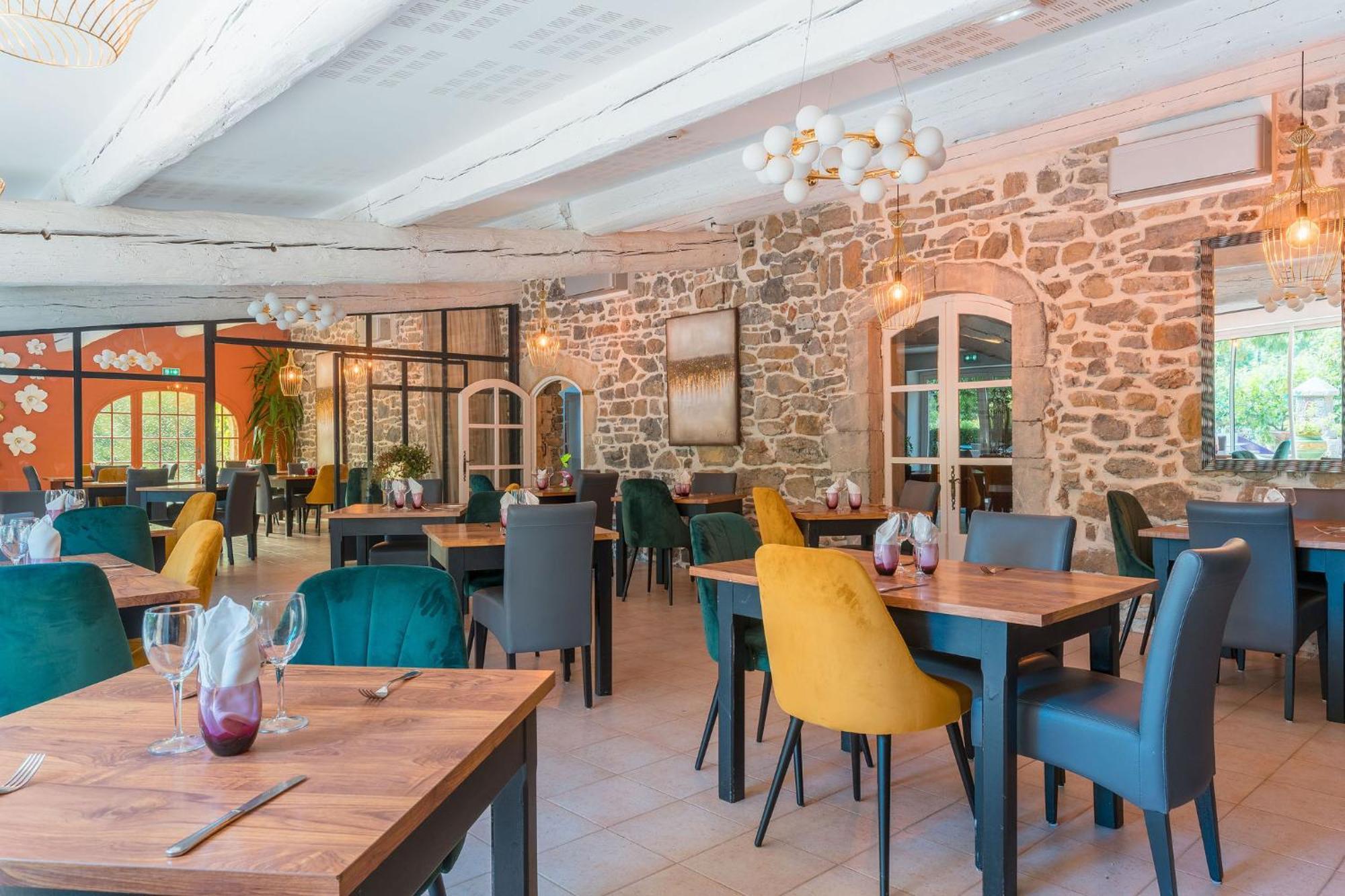 Hôtel Restaurant Le Pradinas Anduze Exterior foto