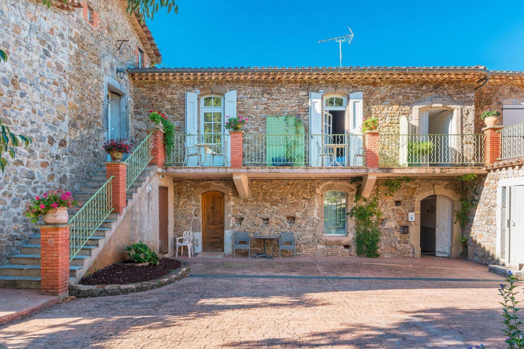 Hôtel Restaurant Le Pradinas Anduze Exterior foto