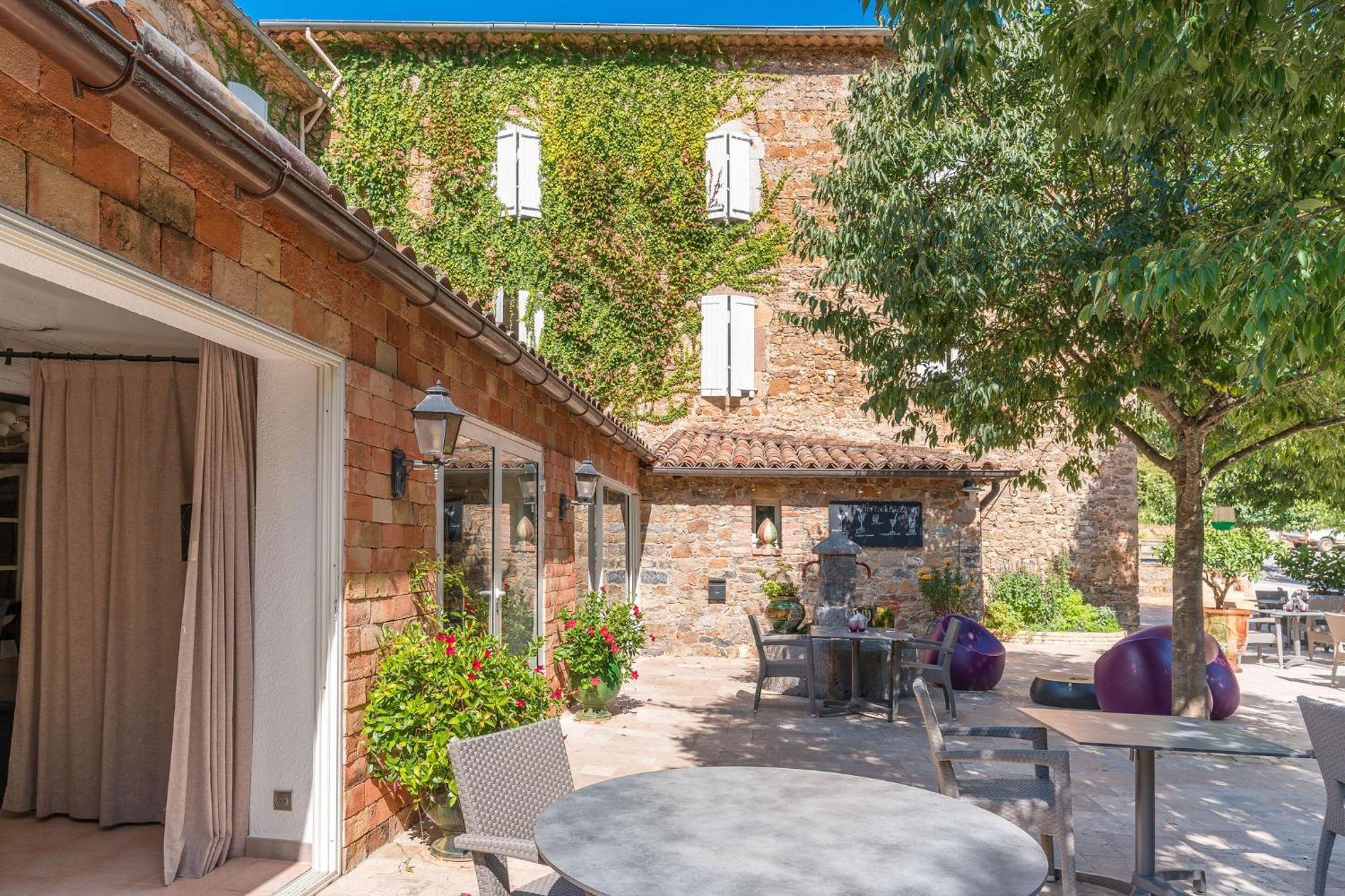 Hôtel Restaurant Le Pradinas Anduze Exterior foto